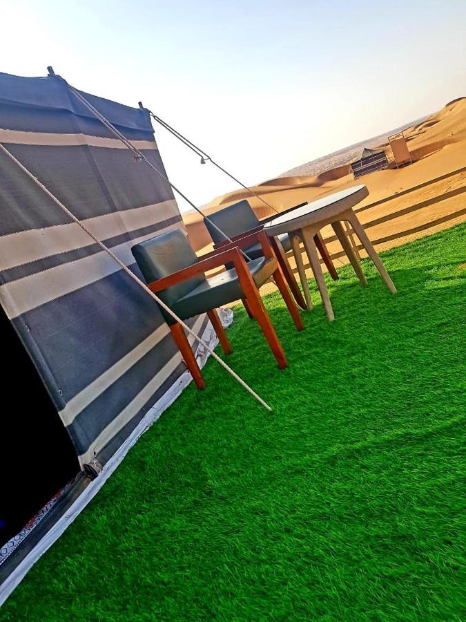 Sunrise Desert Local Private Camp Tente de luxe