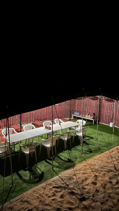Tente de luxe Sunrise Desert Local Private Camp