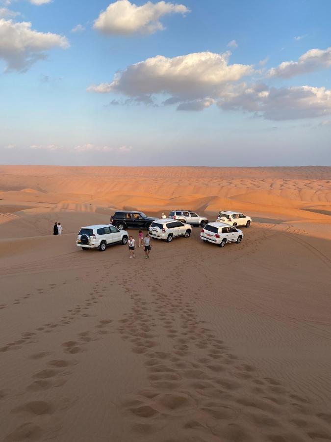 Tente de luxe Sunrise Desert Local Private Camp