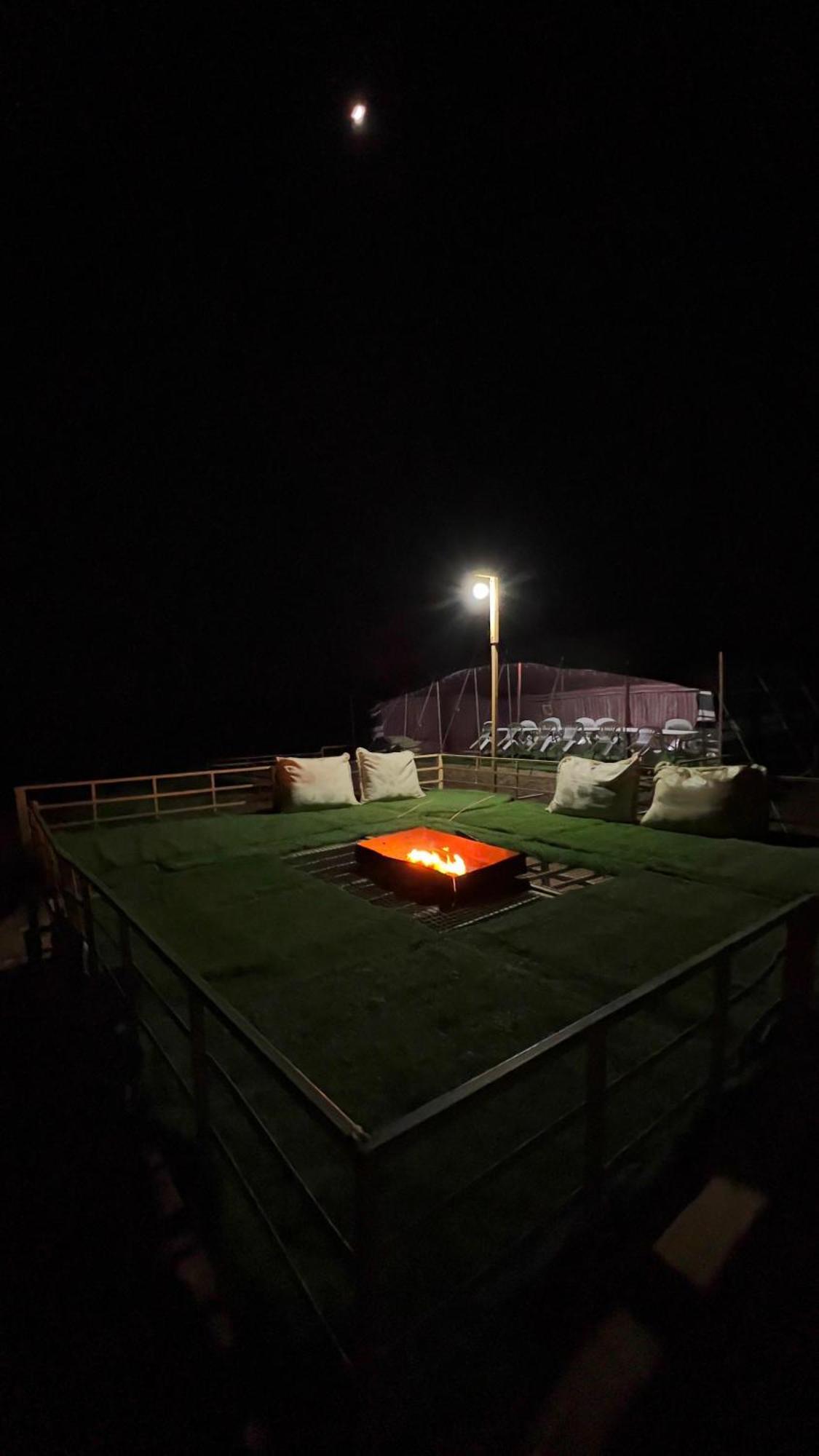 Sunrise Desert Local Private Camp Tente de luxe *