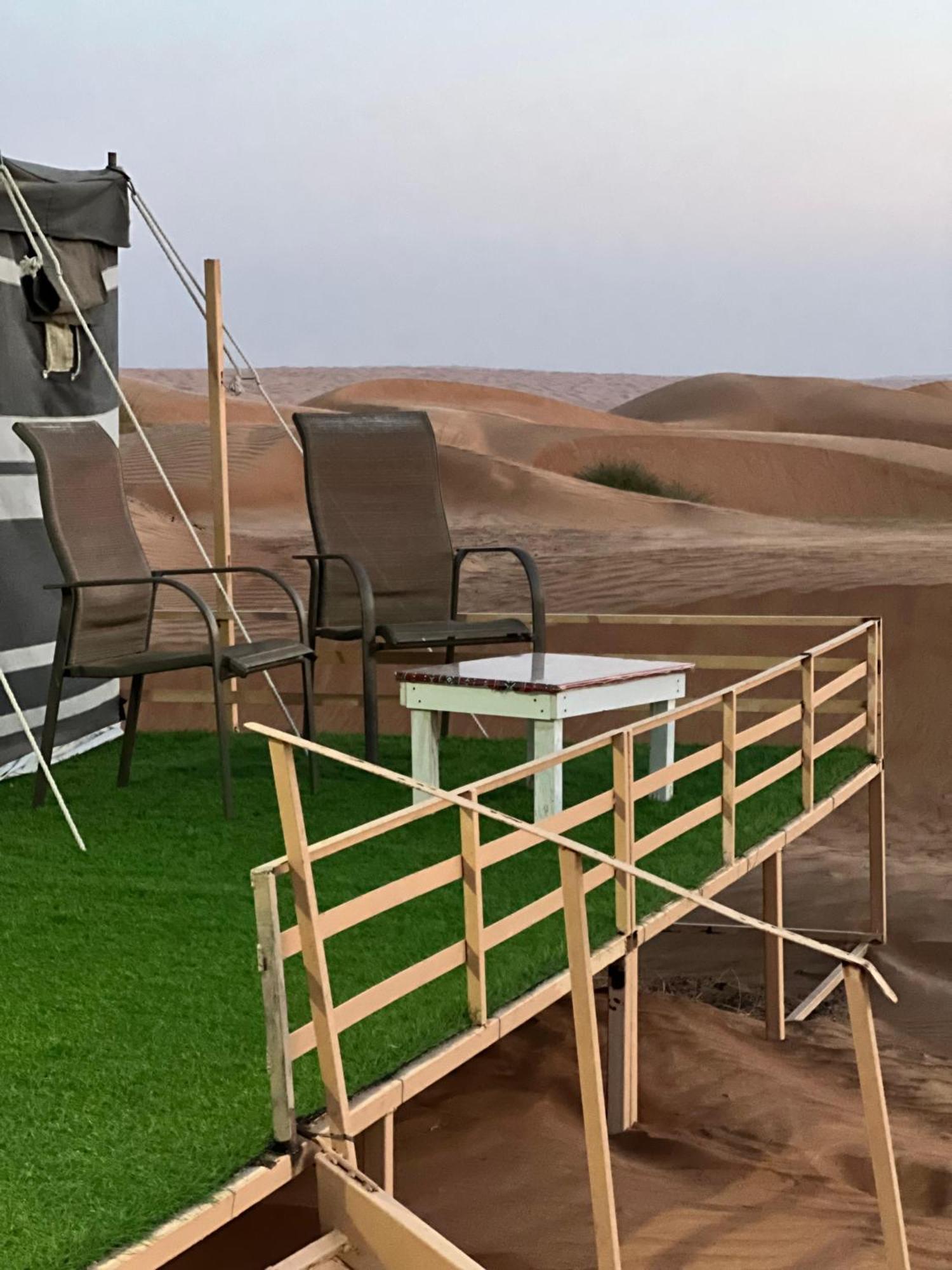 Sunrise Desert Local Private Camp Tente de luxe Badīyah